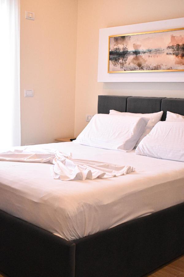 Delmar Apartments Golem  Εξωτερικό φωτογραφία