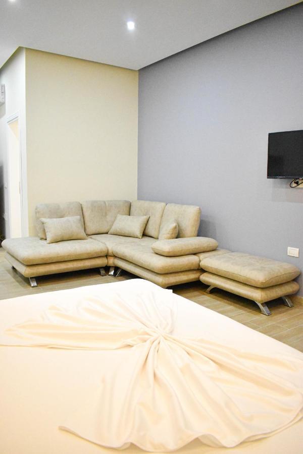 Delmar Apartments Golem  Εξωτερικό φωτογραφία