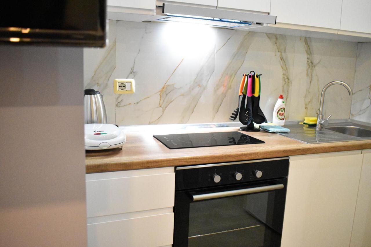 Delmar Apartments Golem  Εξωτερικό φωτογραφία
