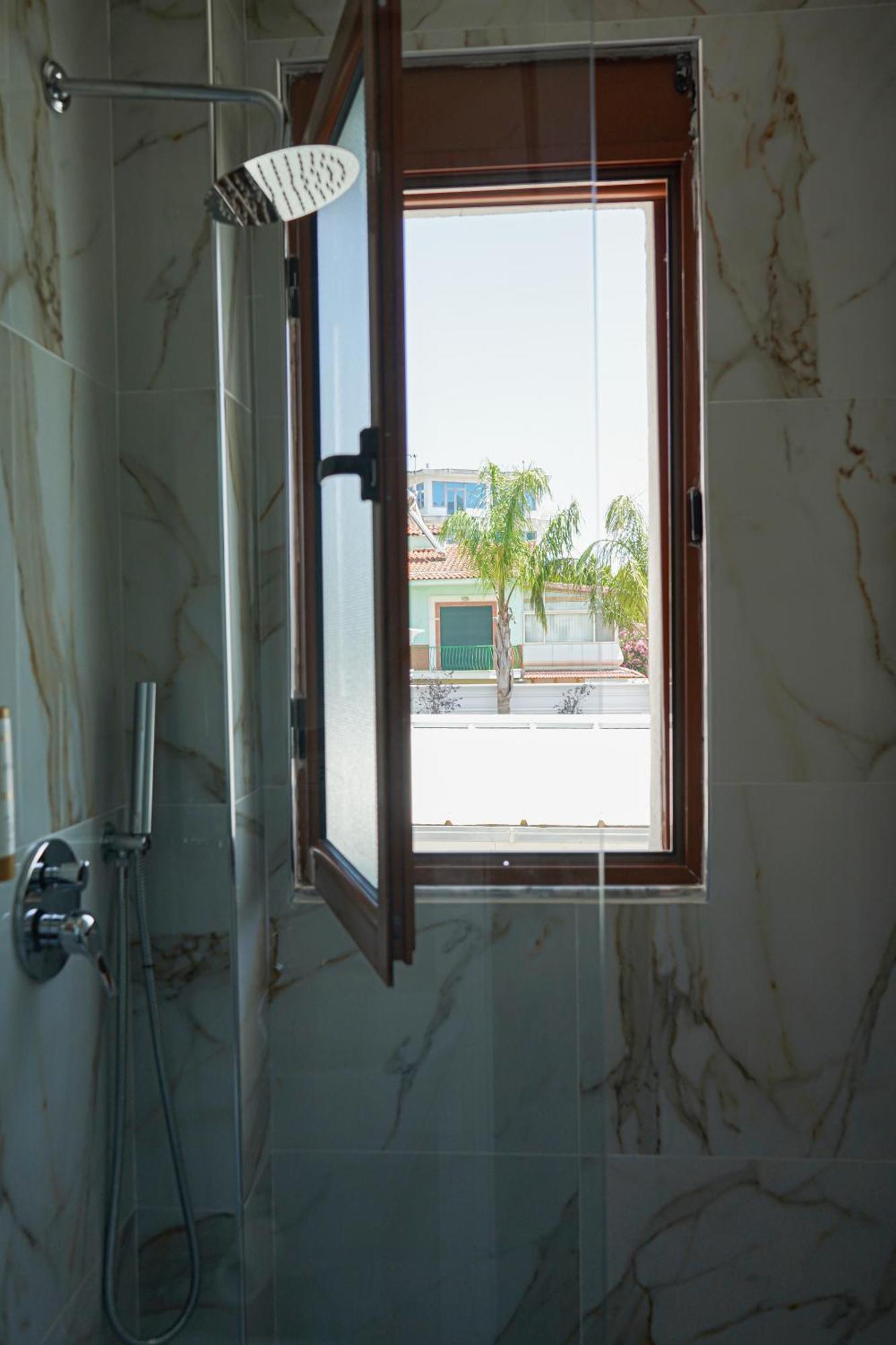 Delmar Apartments Golem  Εξωτερικό φωτογραφία