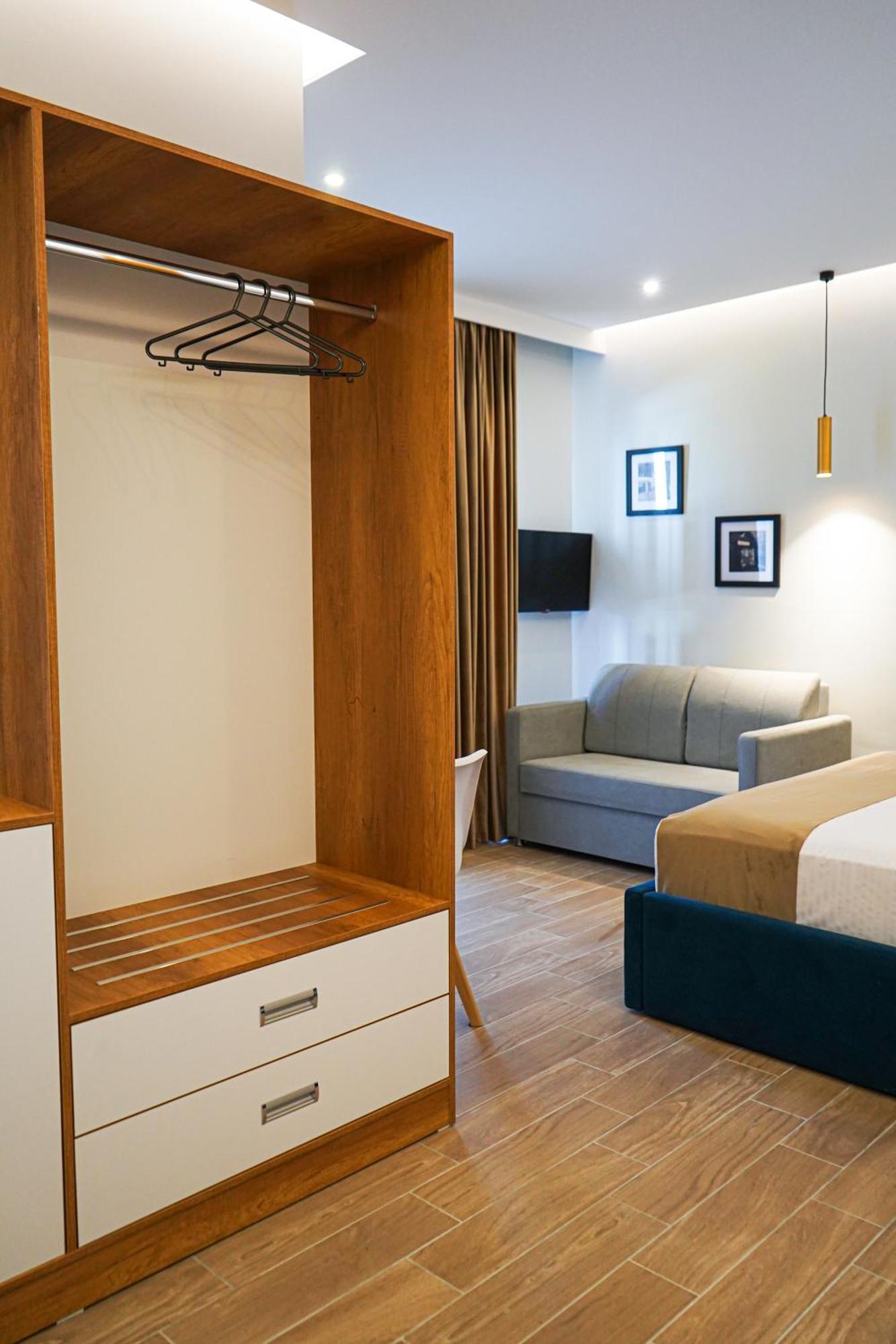 Delmar Apartments Golem  Εξωτερικό φωτογραφία