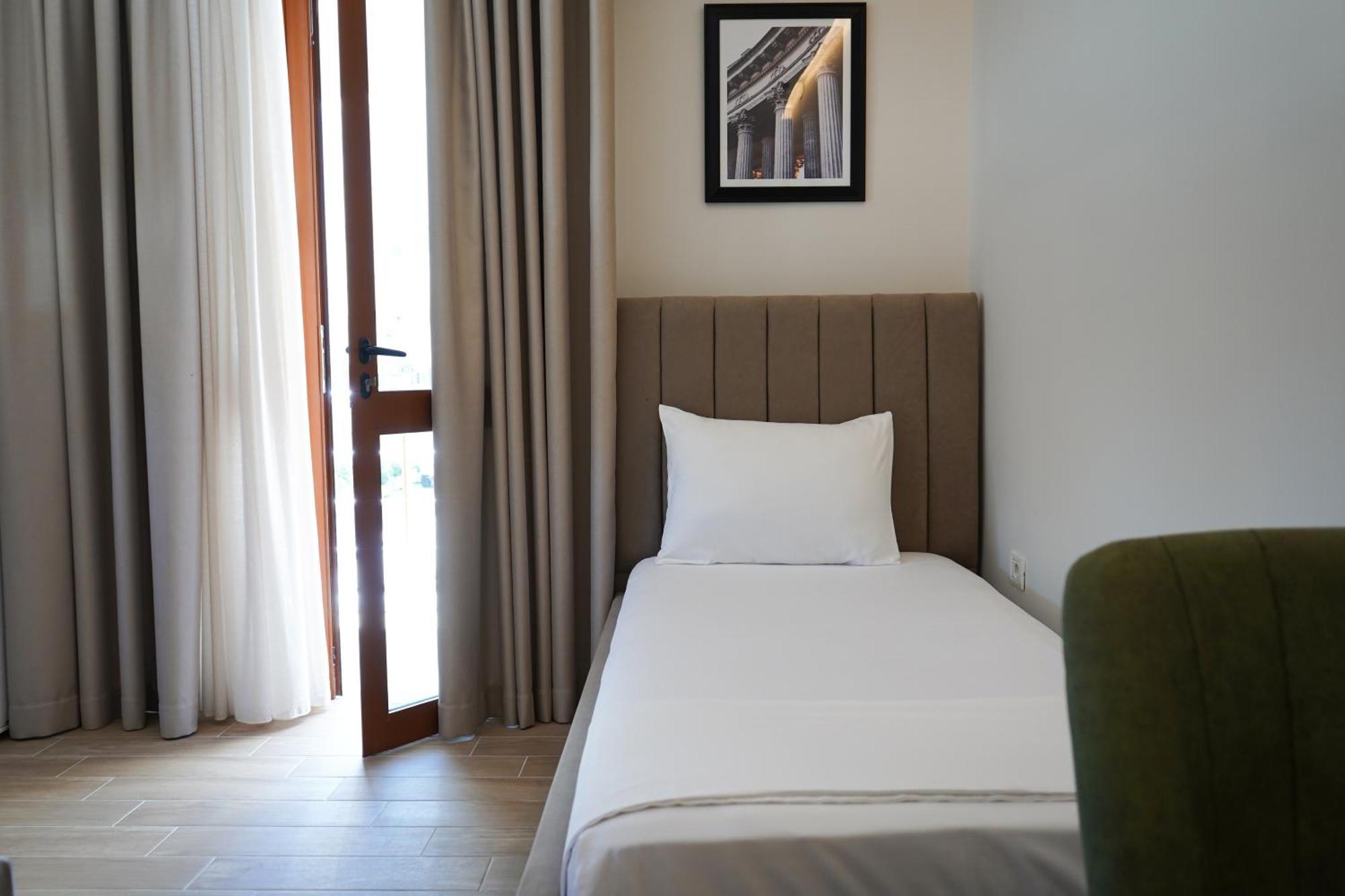 Delmar Apartments Golem  Εξωτερικό φωτογραφία