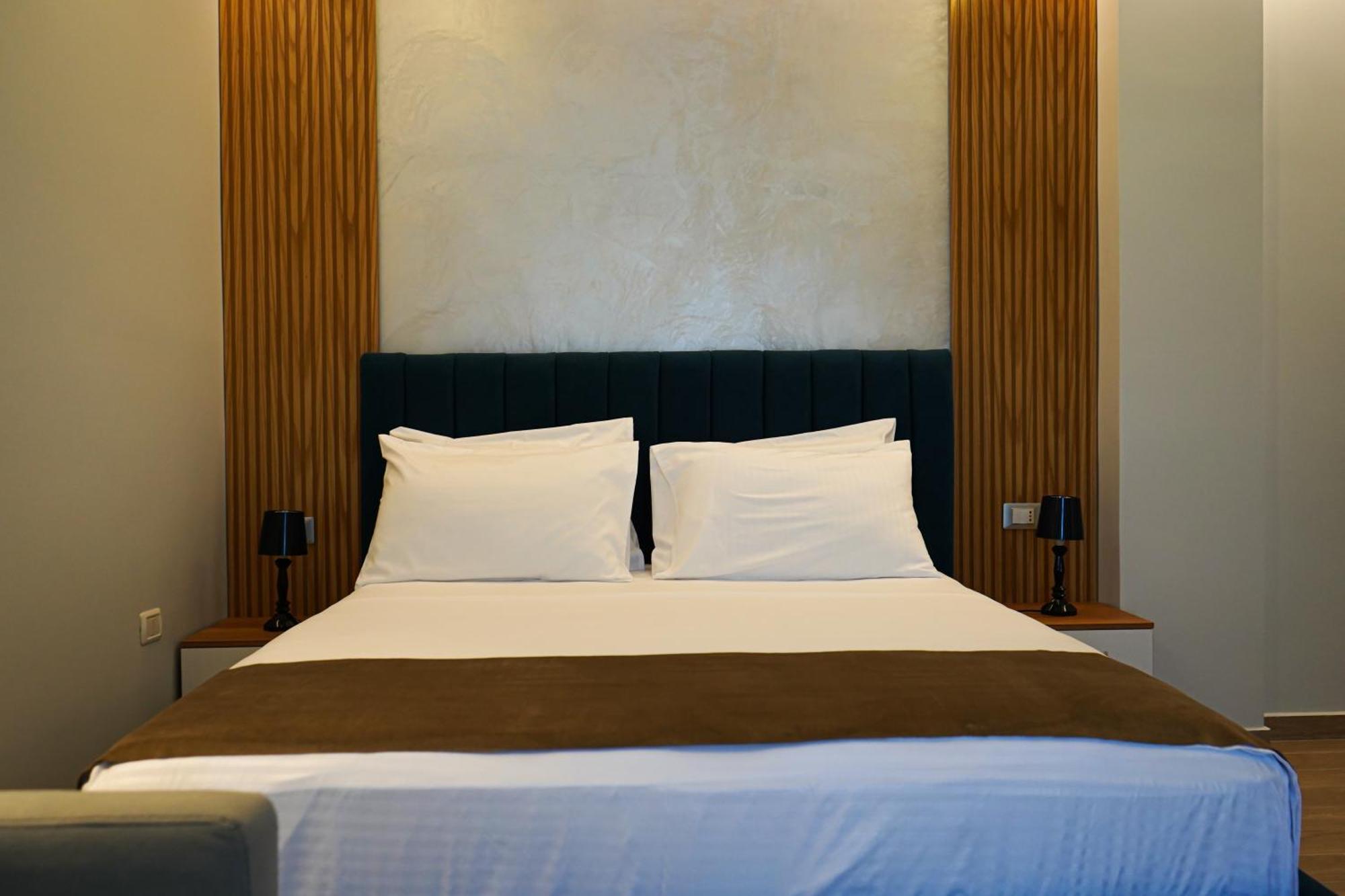 Delmar Apartments Golem  Εξωτερικό φωτογραφία